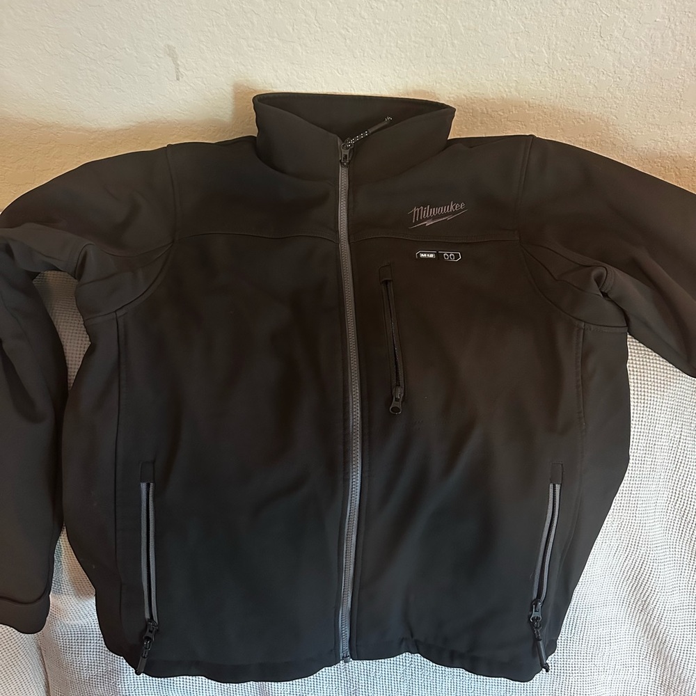 Milwaukee heated jacket